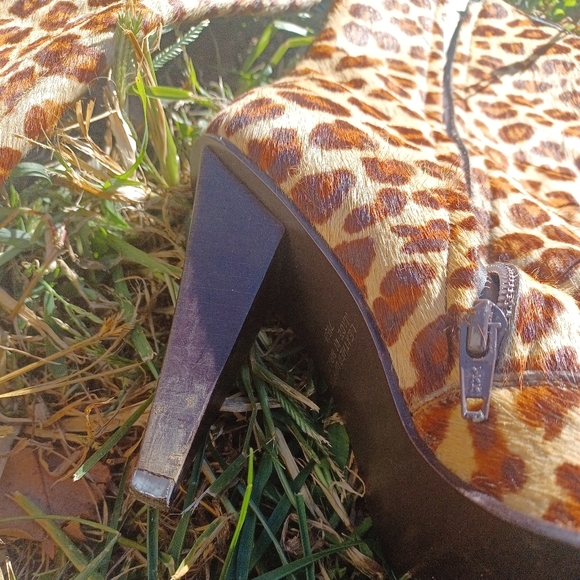 Vintage Cowhide Cheetah Print Boots - Picture 3 of 7